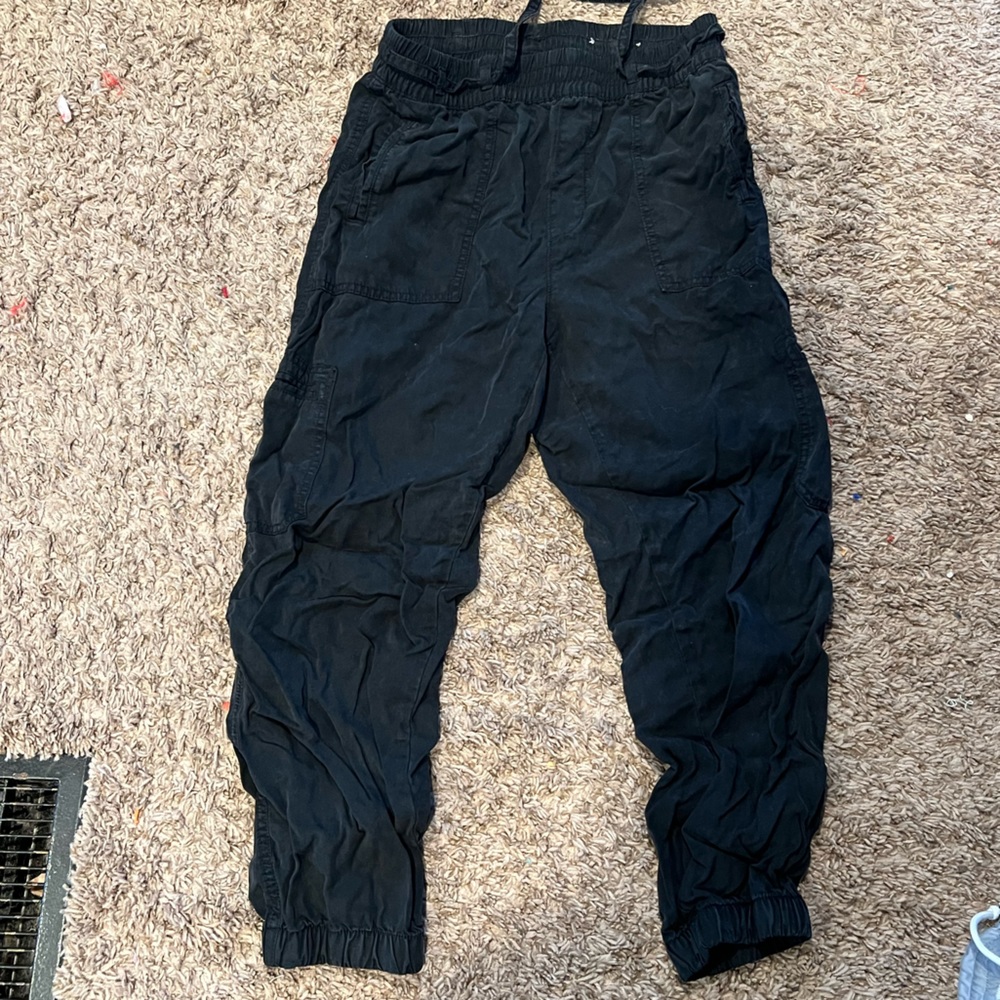American Eagle Black Cargo Joggers, Women’s size Medium